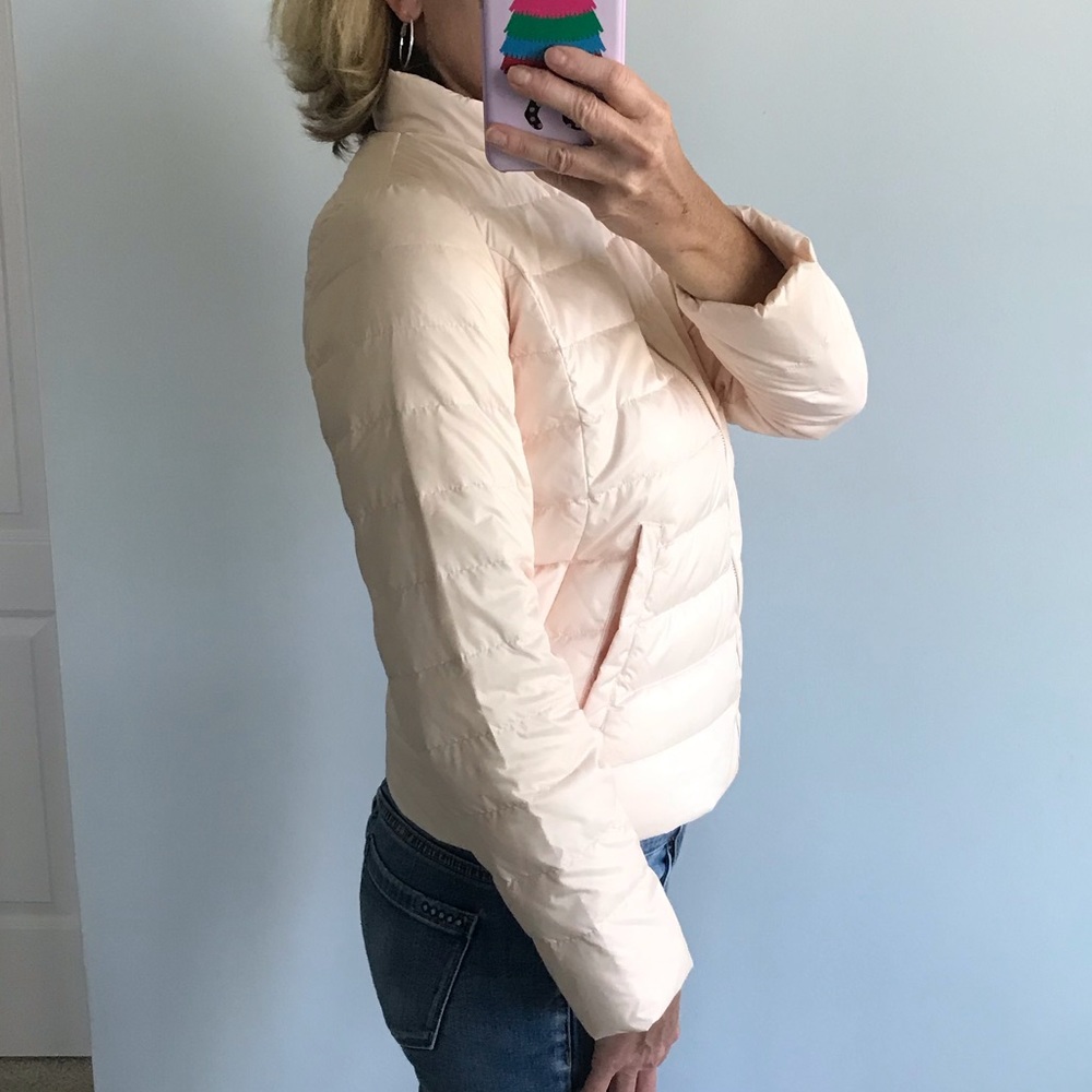 ♥️SIZE SMALL♥️Puffer Jacket in Light Peach - Picture 4 of 5